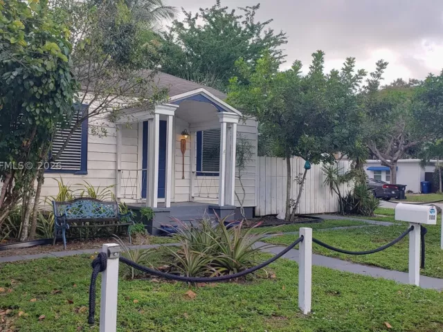 Продажа дома по адресу 100 NE 5th St - фото 8913072