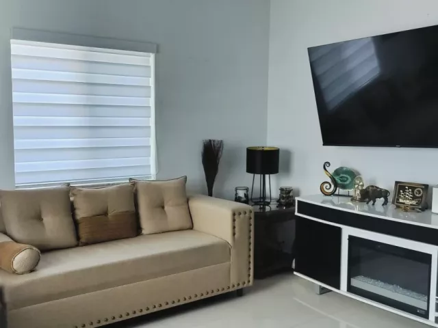 Продажа дома по адресу 4223 NW 32nd Ave - фото 8860819