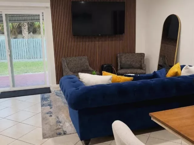 Продажа дома по адресу 272 NE 44th Street - фото 9484618