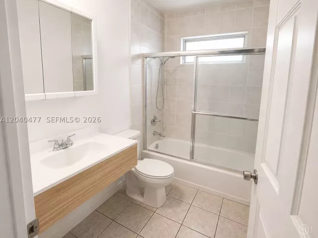 Продажа дома по адресу 9110 SW 44th St - фото 8861823