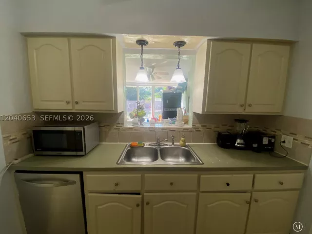 Продажа дома по адресу 540 NW 111 St - фото 8861095