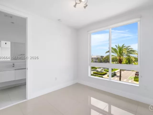 Продажа дома по адресу 10471 NW 66th St - фото 8861481