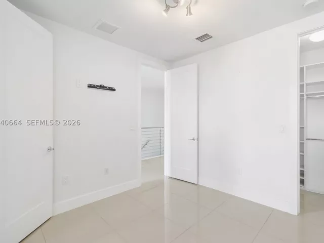 Продажа дома по адресу 10471 NW 66th St - фото 8861484