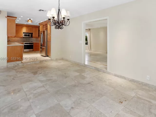 Продажа дома по адресу 1030 Polk St - фото 8868425
