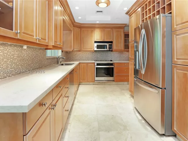 Продажа дома по адресу 1030 Polk St - фото 8868427