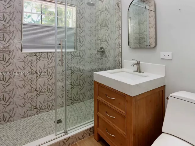 Продажа дома по адресу 1030 Polk St - фото 8868430