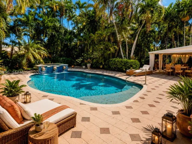 Продажа дома по адресу 1030 Polk St - фото 8868416