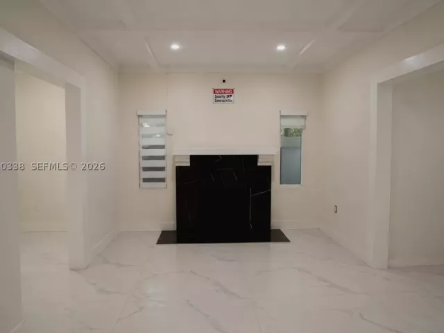 Продажа дома по адресу 1860 NW 81st St - фото 8861704