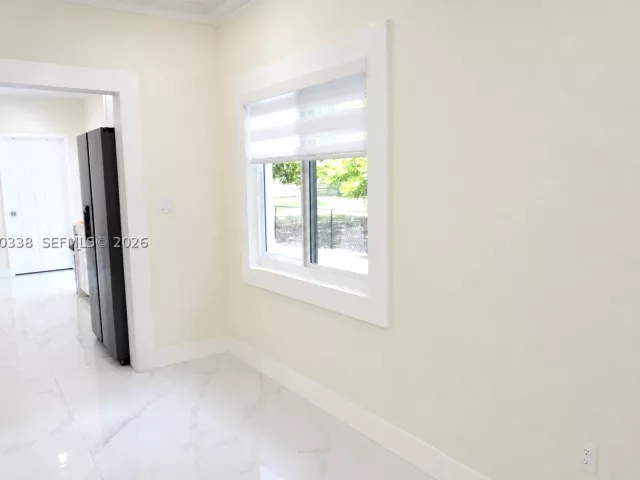 Продажа дома по адресу 1860 NW 81st St - фото 8861702