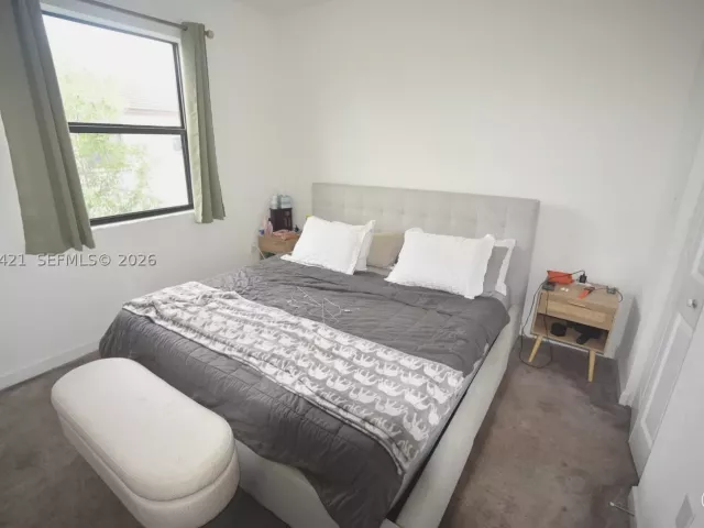 Продажа дома по адресу 21404 NE 3rd Path - фото 8861687