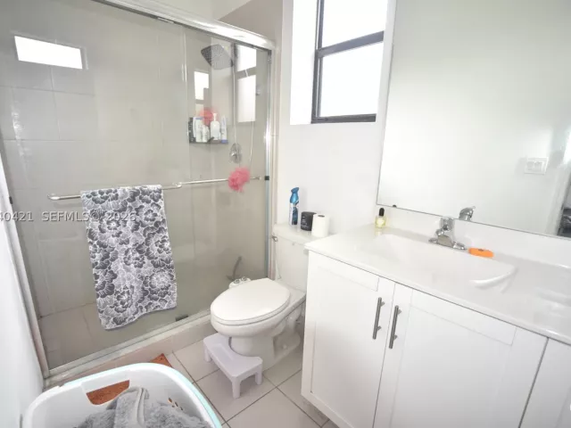 Продажа дома по адресу 21404 NE 3rd Path - фото 8861688