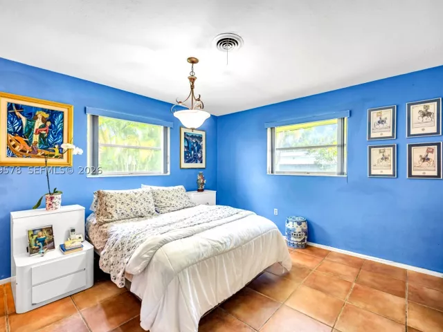 Продажа дома по адресу 8701 SW 87th Ct - фото 8918324