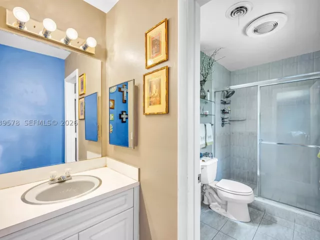 Продажа дома по адресу 8701 SW 87th Ct - фото 8918327