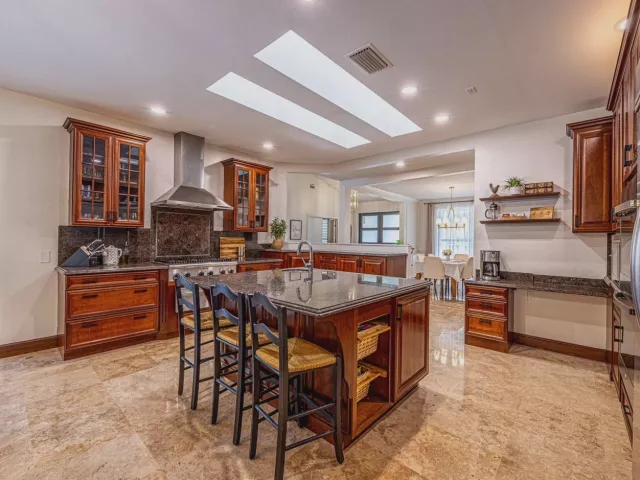 Продажа дома по адресу 1985 Parkside Circle S - фото 8920596