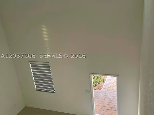 Продажа дома по адресу 22960 SW 130th Ave - фото 8861669
