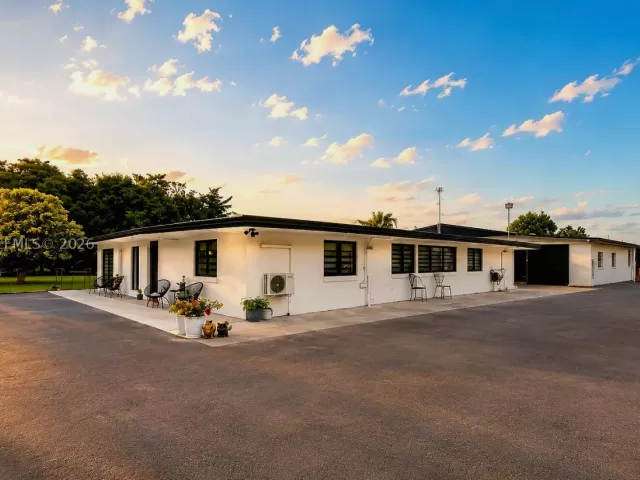 Продажа дома по адресу 19790 SW 136th St - фото 8868576