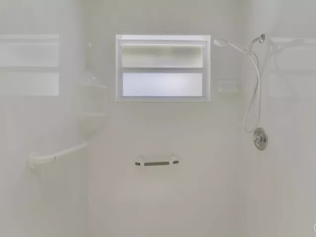 Продажа дома по адресу 6824 Lakeside Road - фото 9293460