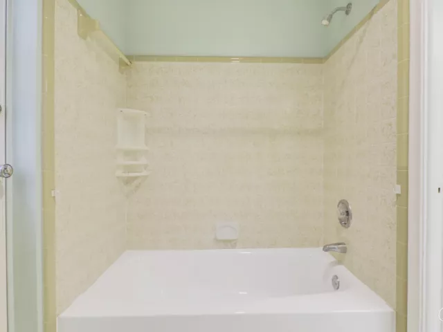 Продажа дома по адресу 6824 Lakeside Road - фото 9293462