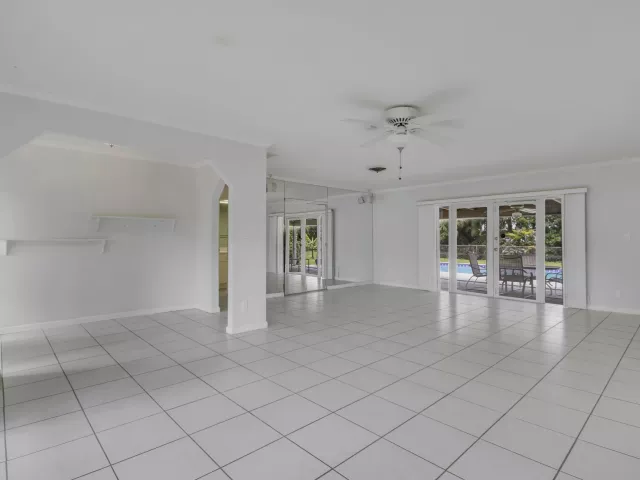 Продажа дома по адресу 6824 Lakeside Road - фото 9293464