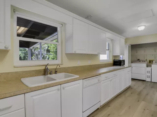 Продажа дома по адресу 6824 Lakeside Road - фото 9293477