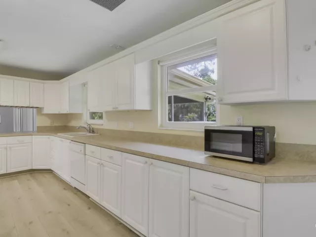 Продажа дома по адресу 6824 Lakeside Road - фото 9293483