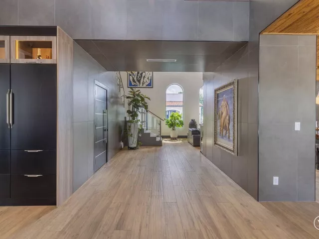 Продажа дома по адресу 290 NW 6th Street - фото 8901435