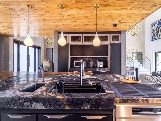 Продажа дома по адресу 290 NW 6th Street - фото 8901442