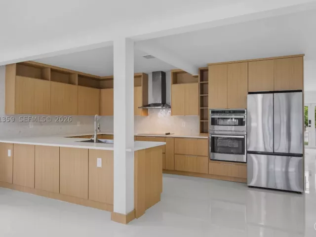 Продажа дома по адресу 2940 SW 12th St - фото 8862141