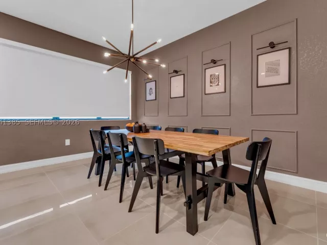 Продажа дома по адресу 11537 SW 13th Ct - фото 8899319