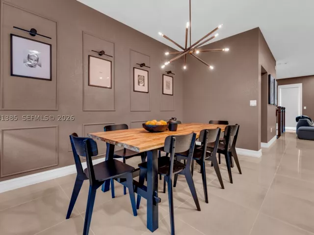 Продажа дома по адресу 11537 SW 13th Ct - фото 8899320