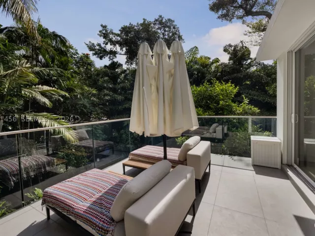 Продажа дома по адресу 3901 Kumquat Ave - фото 8888910