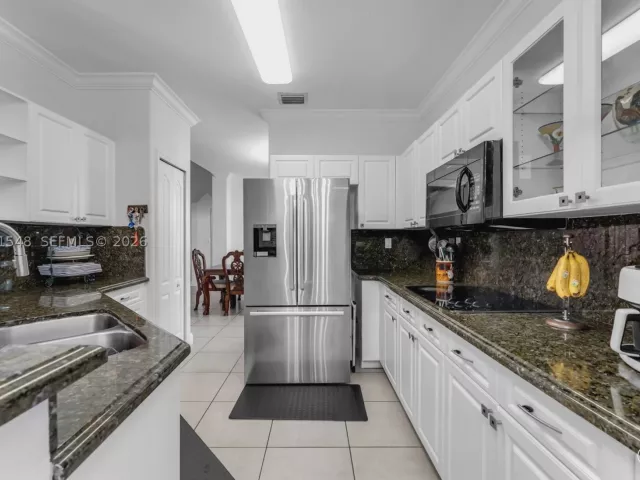 Продажа дома по адресу 15506 SW 25th Ter - фото 8862802