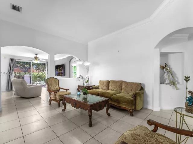 Продажа дома по адресу 15506 SW 25th Ter - фото 8862796