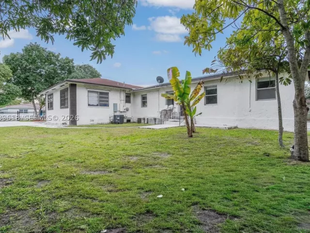 Продажа дома по адресу 65 NW 118th St - фото 8862590