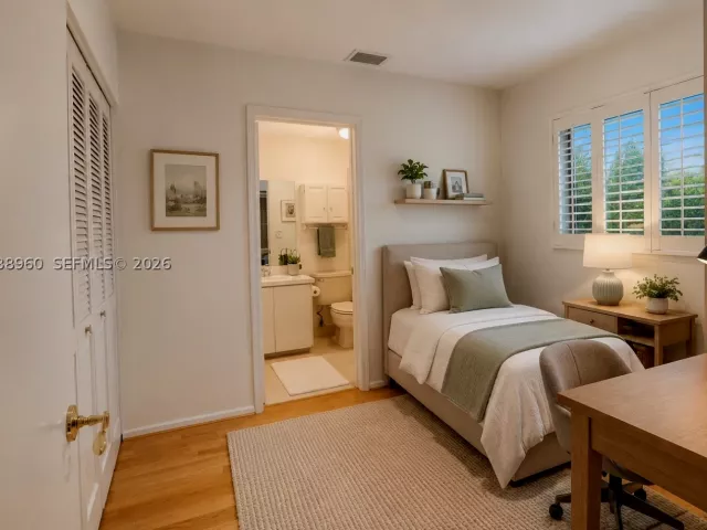 Продажа дома по адресу 13025 SW 108th Ave - фото 8869485