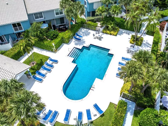 Продажа дома по адресу 900 E Jeffery Street - фото 9250146