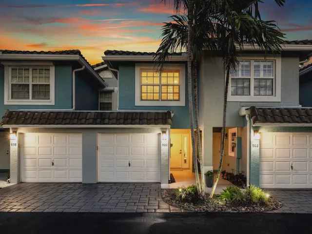 Продажа дома по адресу 900 E Jeffery Street - фото 9250152