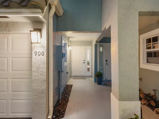 Продажа дома по адресу 900 E Jeffery Street - фото 9250153