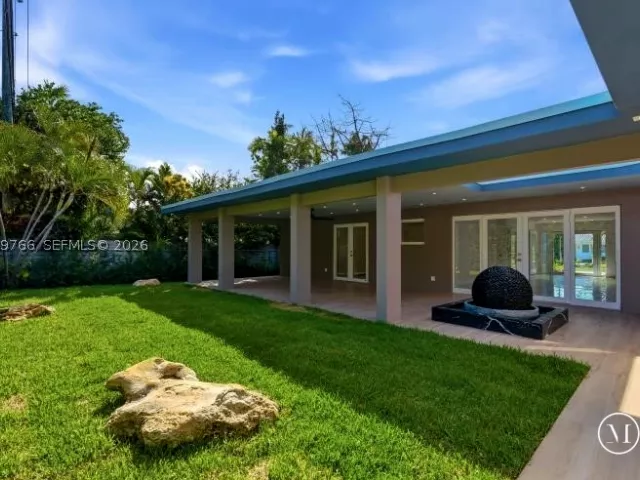Продажа дома по адресу 291 E Shore Dr E - фото 9334971