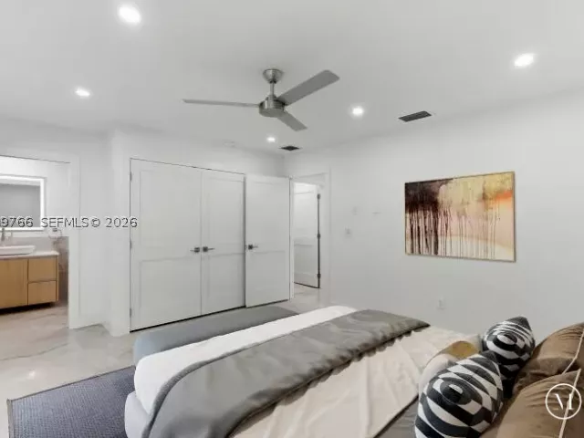 Продажа дома по адресу 291 E Shore Dr E - фото 9334977