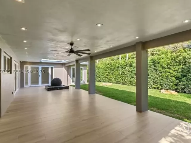 Продажа дома по адресу 291 E Shore Dr E - фото 9335031
