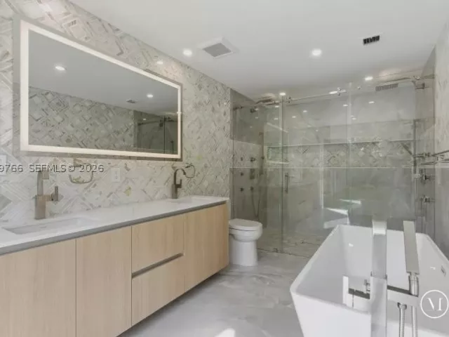 Продажа дома по адресу 291 E Shore Dr E - фото 9334968