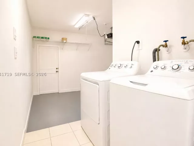 Продажа дома по адресу 11491 SW 72nd Ter - фото 9196340