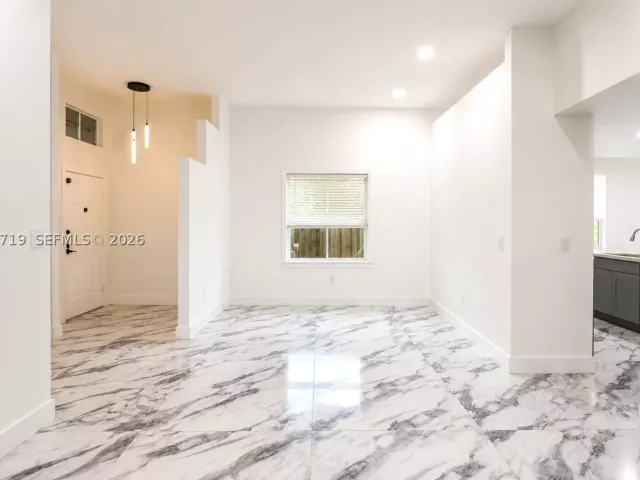 Продажа дома по адресу 11491 SW 72nd Ter - фото 9196309