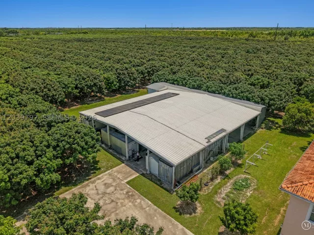 Продажа дома по адресу 33300 SW 202nd Ave - фото 8865328