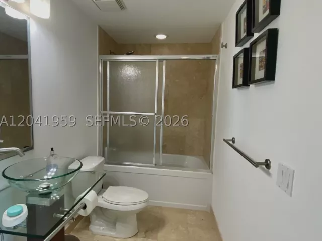 Квартира в аренду номер3813 - фото 9094979