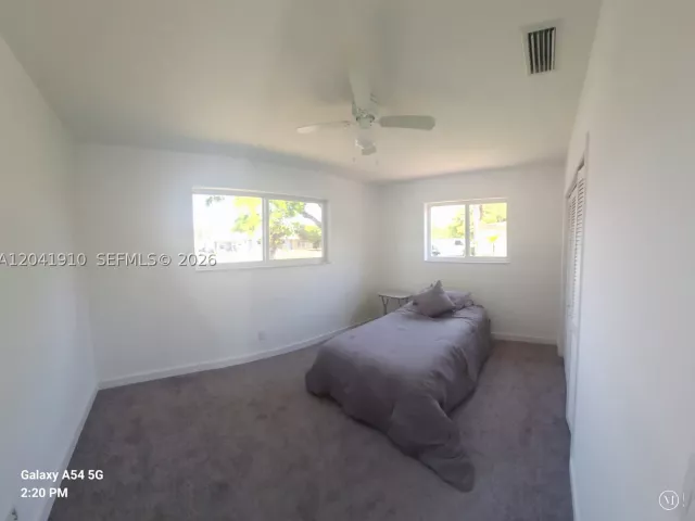 Продажа дома по адресу 1800 N 55th Ave - фото 9237045