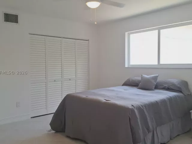 Продажа дома по адресу 1800 N 55th Ave - фото 9237052