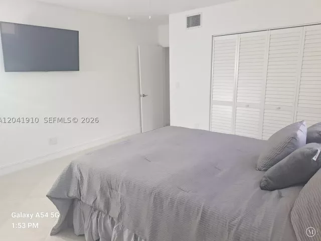 Продажа дома по адресу 1800 N 55th Ave - фото 9237054