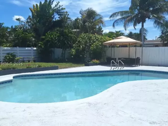 Продажа дома по адресу 1800 N 55th Ave - фото 9237067